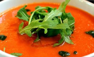 Šalta gaspačio sriuba iš pomidorų