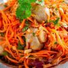 Marinuotų pievagrybių ir korėjietiškų morkų salotos